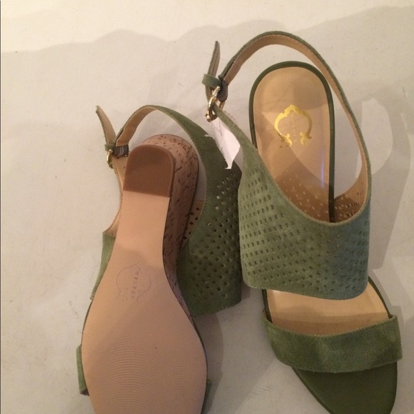 C Wonder green suede wedge sandals size 8 - Picture 5 of 7